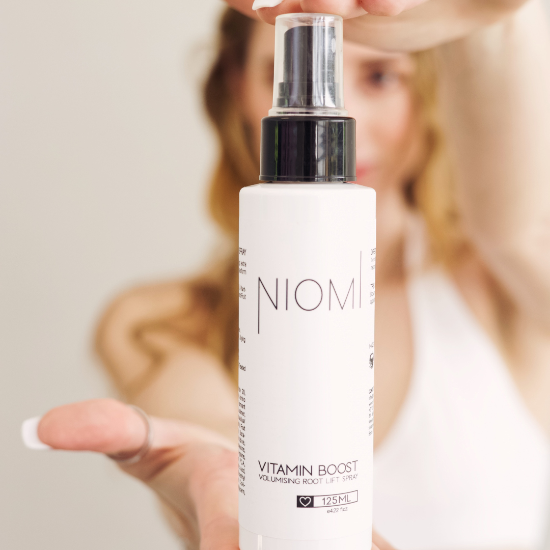 Who is Niomi?