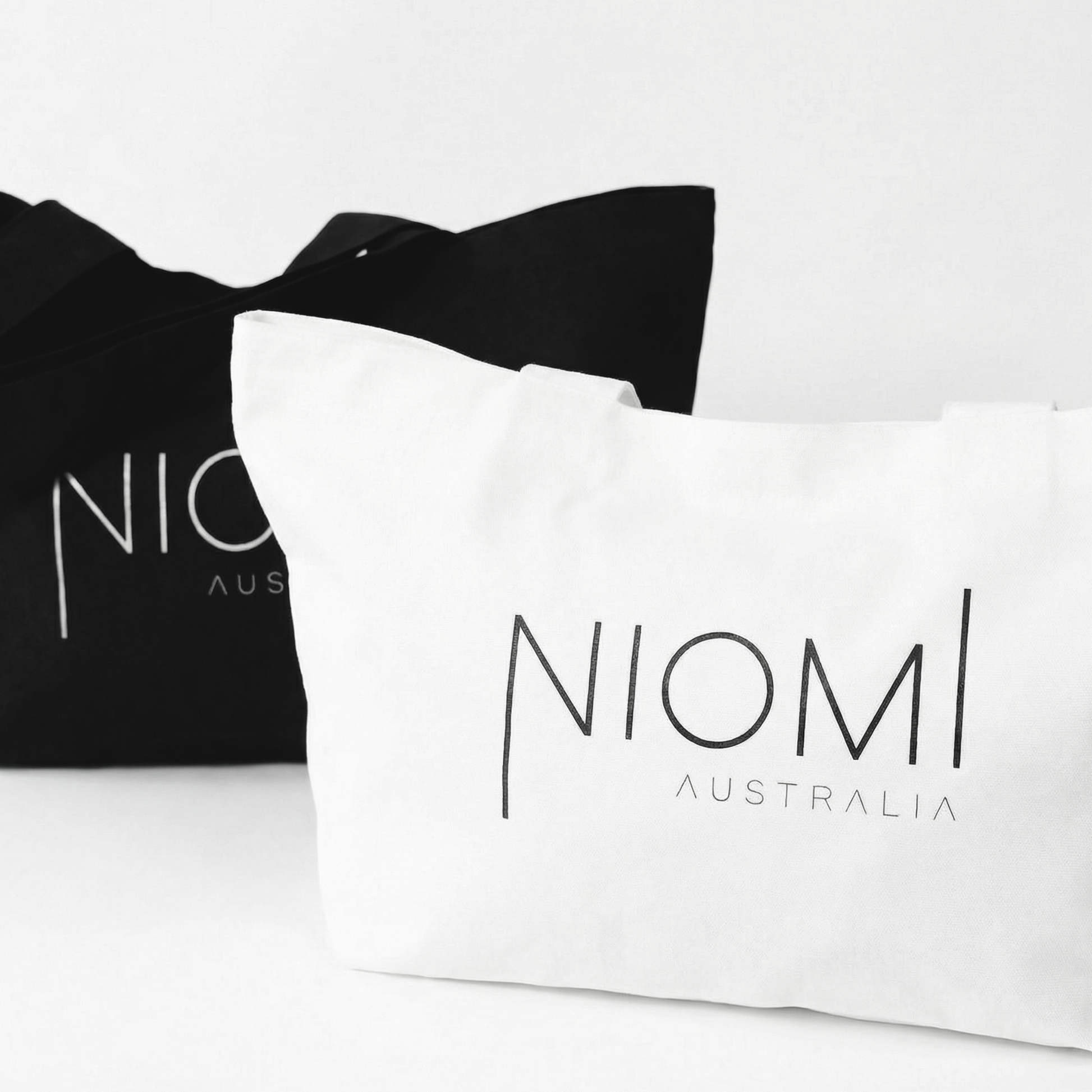 NIOMI Tote Bag